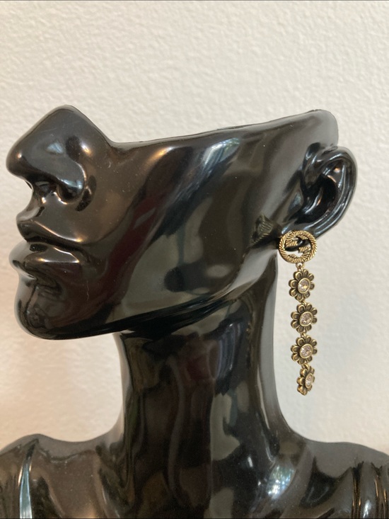 Gucci Jewelry - Gucci Gold Floral Dangle Earrings - Women Jewelry